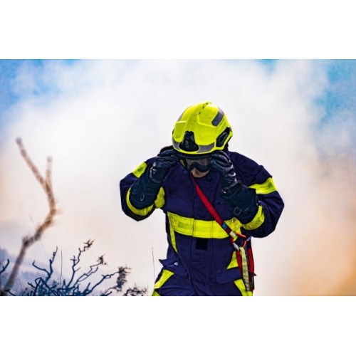 MSA SAFETY - F2XR kaciga za šumske požare i tehničko spašavanje EN 16471 sa zaštitnim naočalama